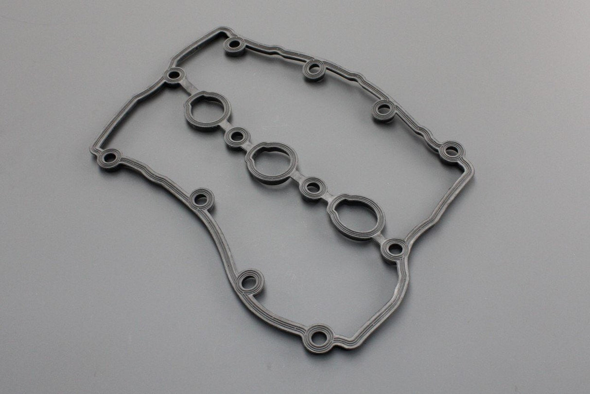Audi A4 S4 A6 S6 A8 3.0 V6 rocker cover gasket 06C103483J