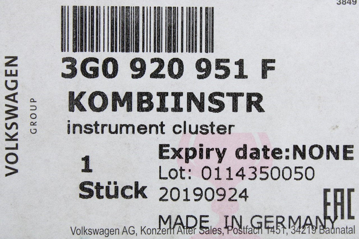 VW Passat B8 2015-2024 dashboard instrument cluster (TDI MPH) 3G0920951F