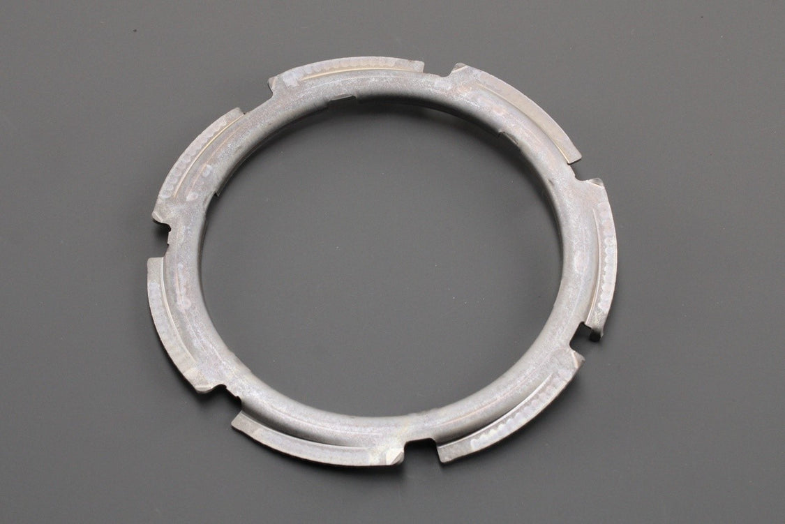 VW Audi Skoda SEAT fuel sender pump retaining clip ring 1K0201375, view 1