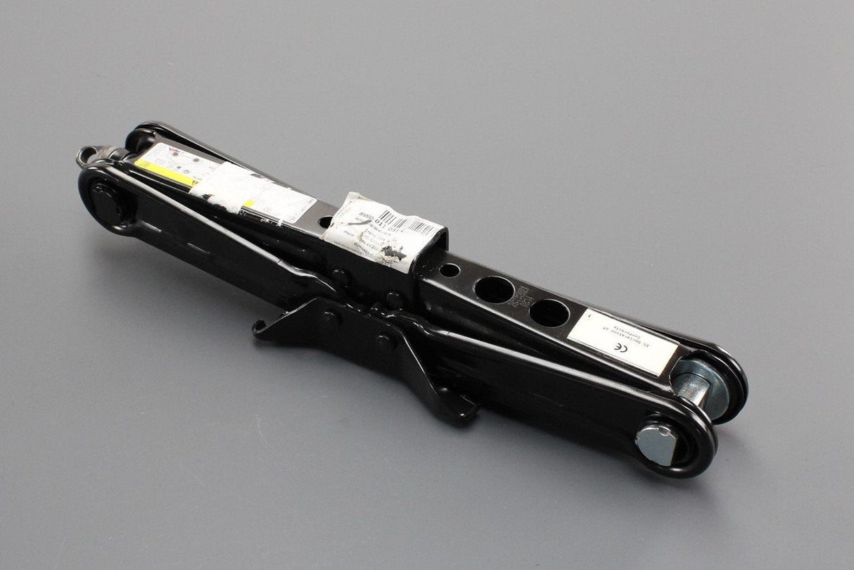 Audi A4 S4 16-on spare wheel tool kit jack 8W0011031C