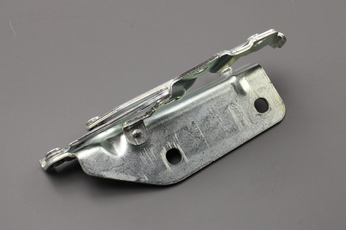 Land Rover Discovery Sport 2015-on bonnet hinge (left) LR075406