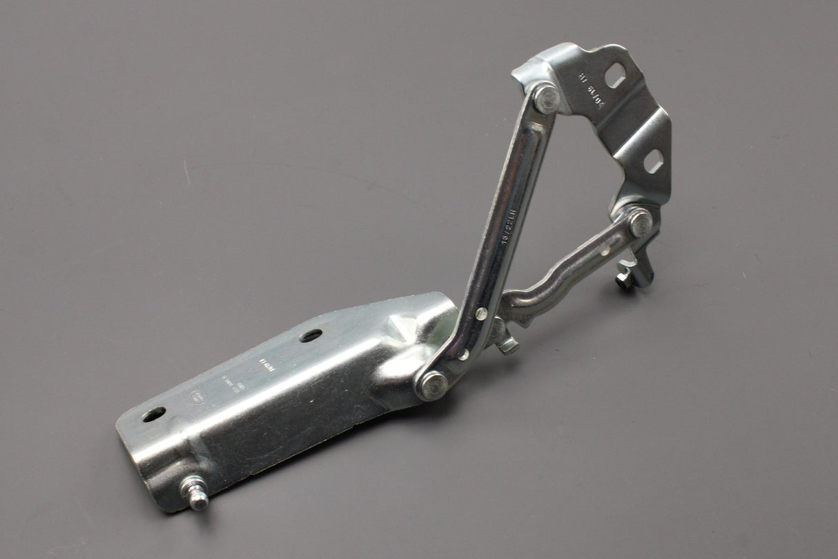 Land Rover Discovery Sport 2015-on bonnet hinge (left) LR075406