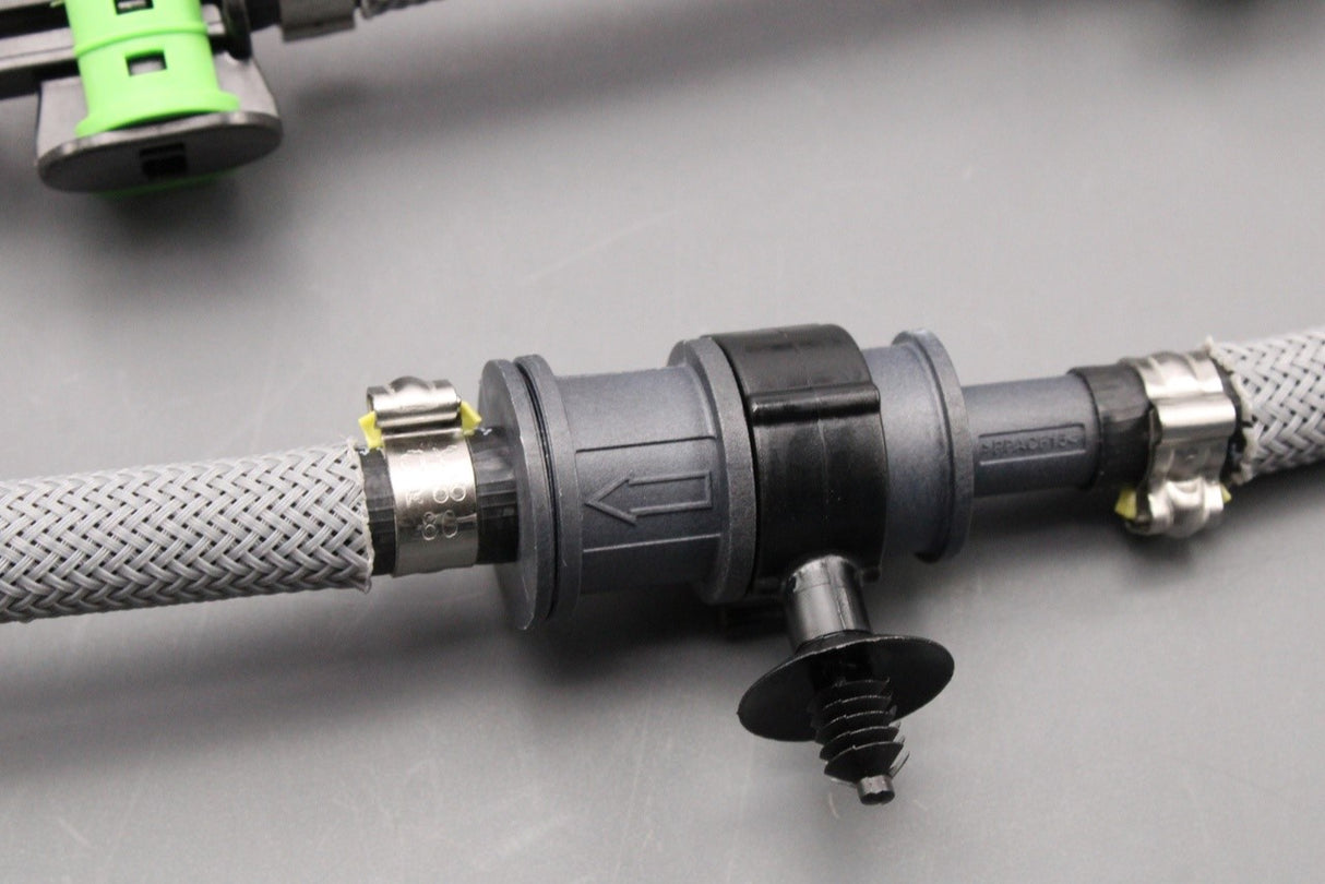 Jaguar XE XF F-Pace 2015-on 2.0L diesel leak off fuel pipe JDE40928