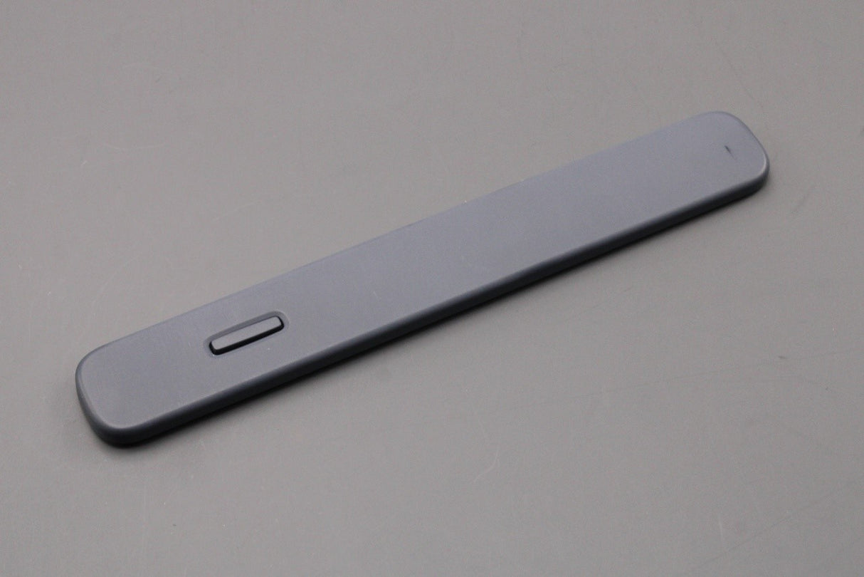 Range Rover Evoque 2019-on door handle cover (front right) LR135272