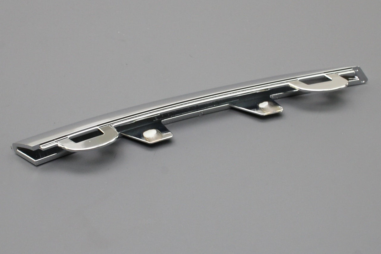 Skoda Superb 2014-2015 front bumper chrome trim (right) 3T0853768A 2ZZ
