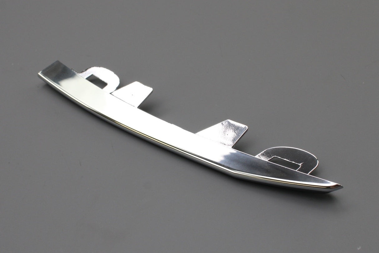 Skoda Superb 2014-2015 front bumper chrome trim (right) 3T0853768A 2ZZ