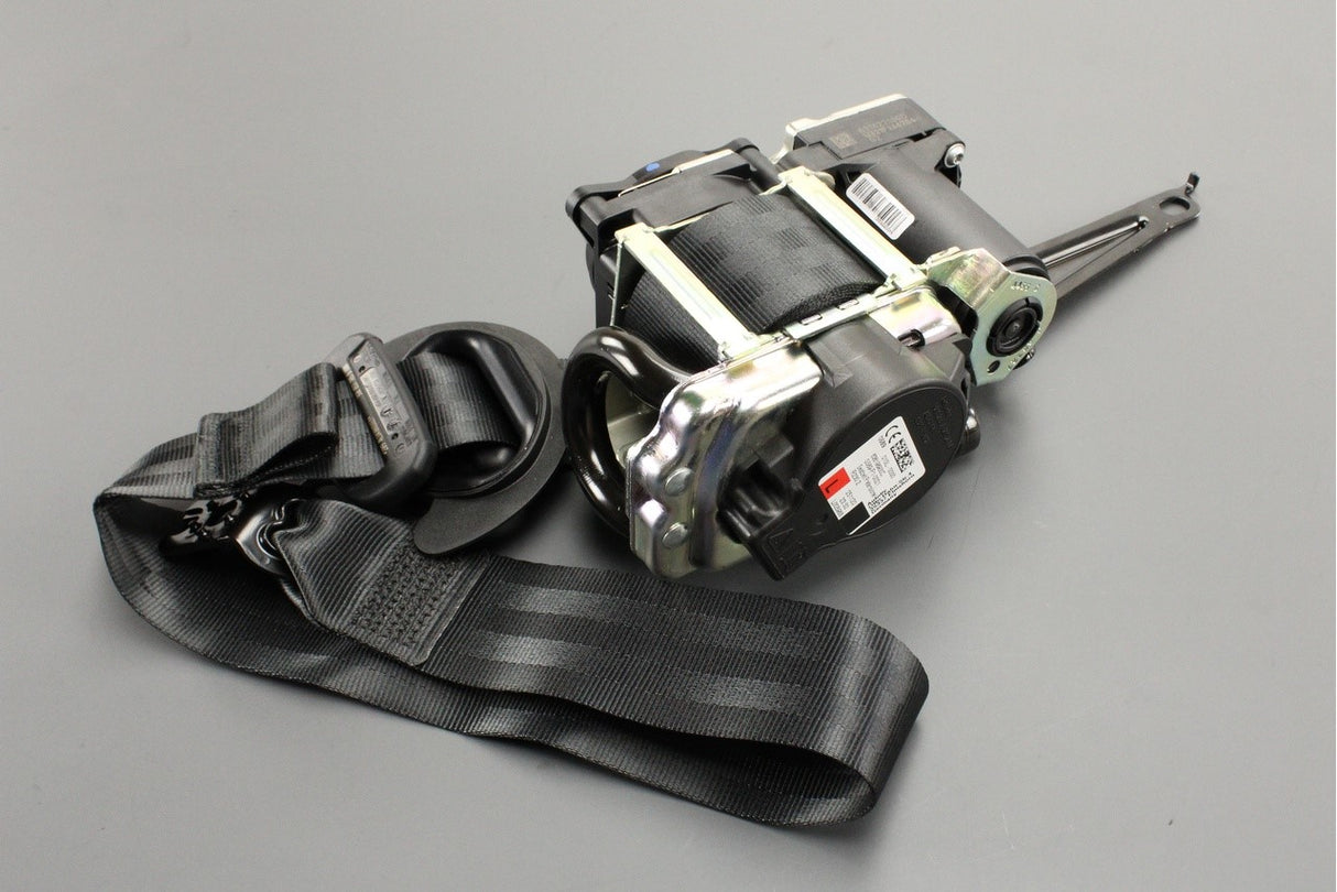 VW Passat 2015-21 three-point seat belt (front left) 3G0857705B RAA
