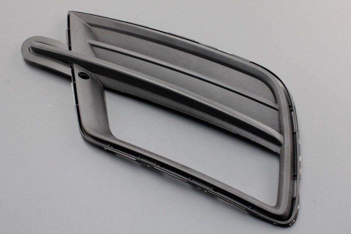 VW Caddy 2016-on fog light surround grille (left) 2K5853665C 9B9
