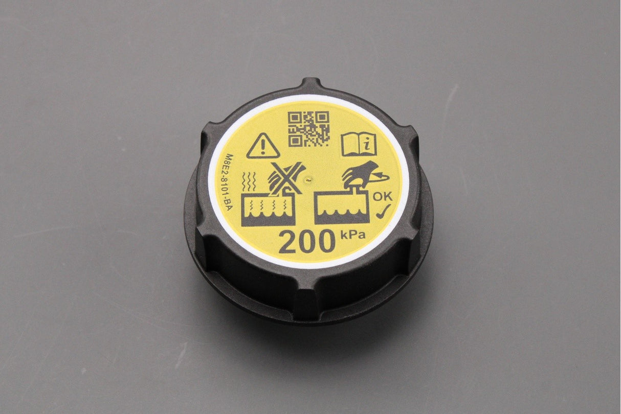 Range Rover 2022-on coolant reservoir cap LR151581