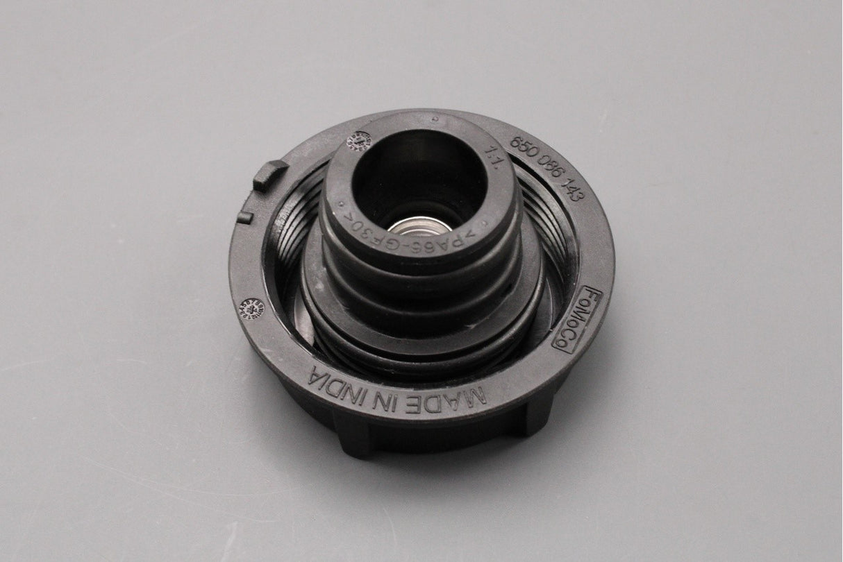 Range Rover 2022-on coolant reservoir cap LR151581