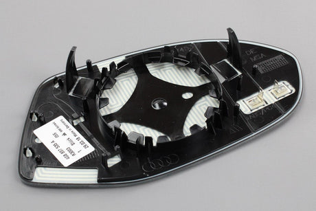 Audi A7 S7 RS7 2011-18 heated wing mirror glass (left) 4G8857535A