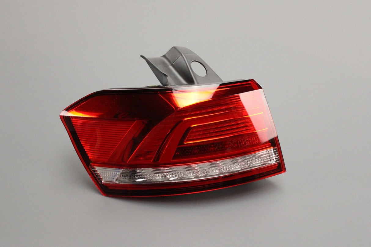 VW Passat Estate 2015-2024 LED tail light (rear outer left) 3G9945095D