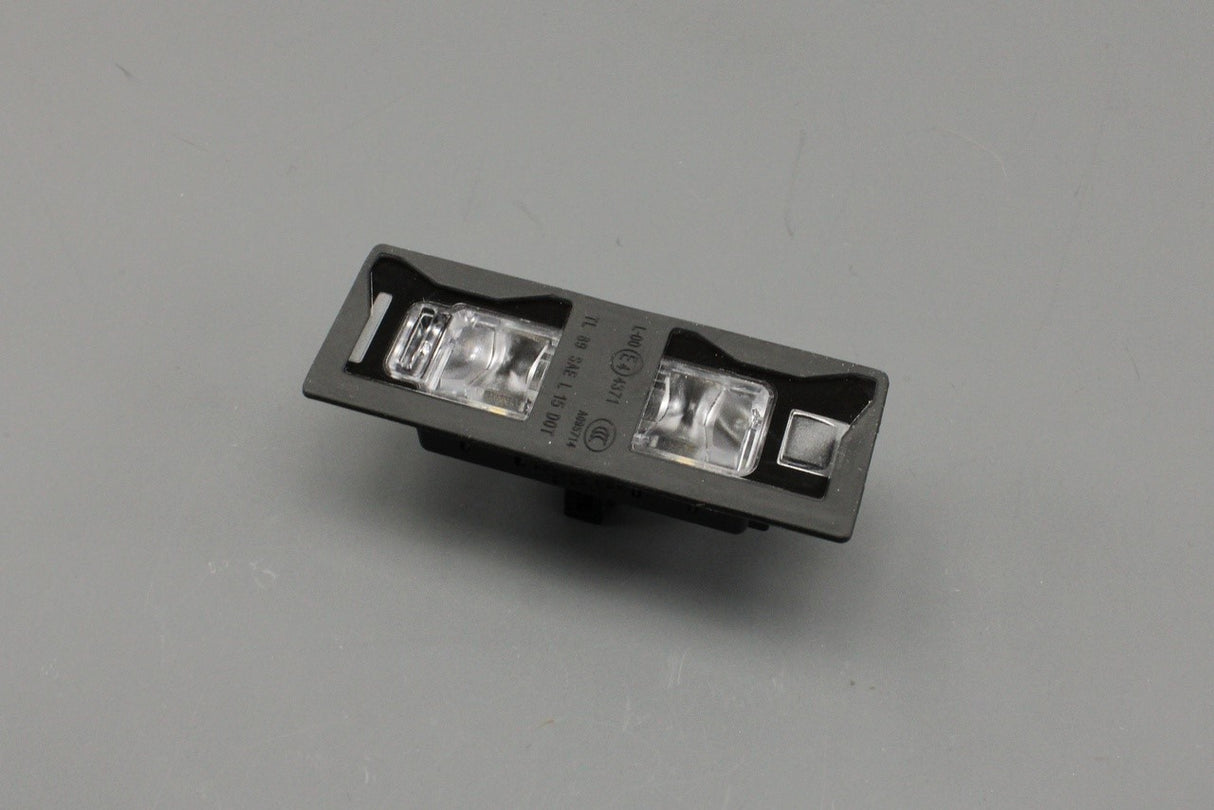 Audi Q2 Q3 19-on Q5 17-on Q7 RS5 LED number plate light 8W6943021B