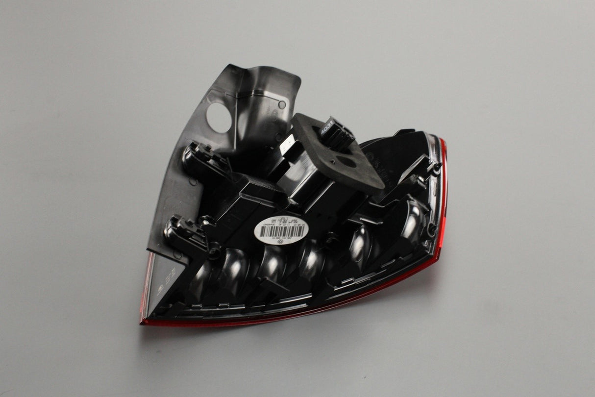 VW Passat Estate 2015-2024 LED tail light (rear outer left) 3G9945095D