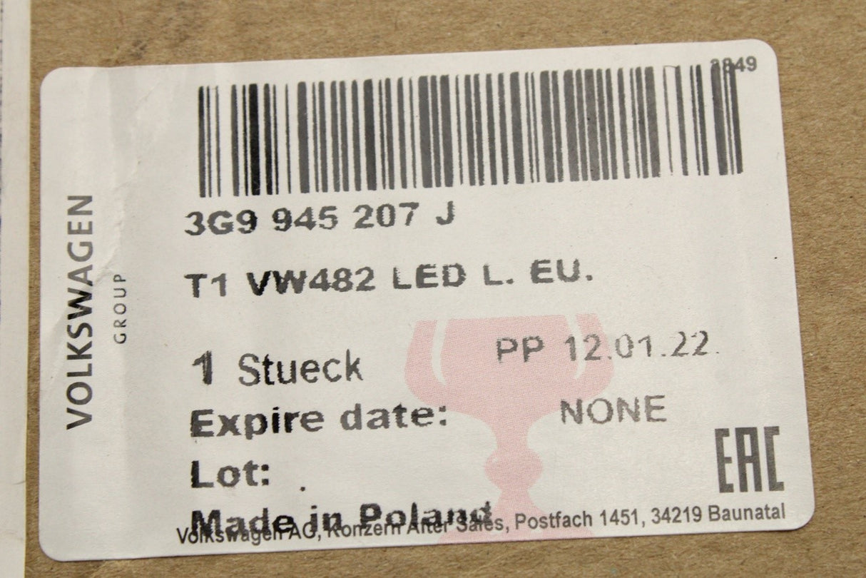 VW Passat Estate GT 2015-24 LED tail light (rear outer left) 3G9945207J