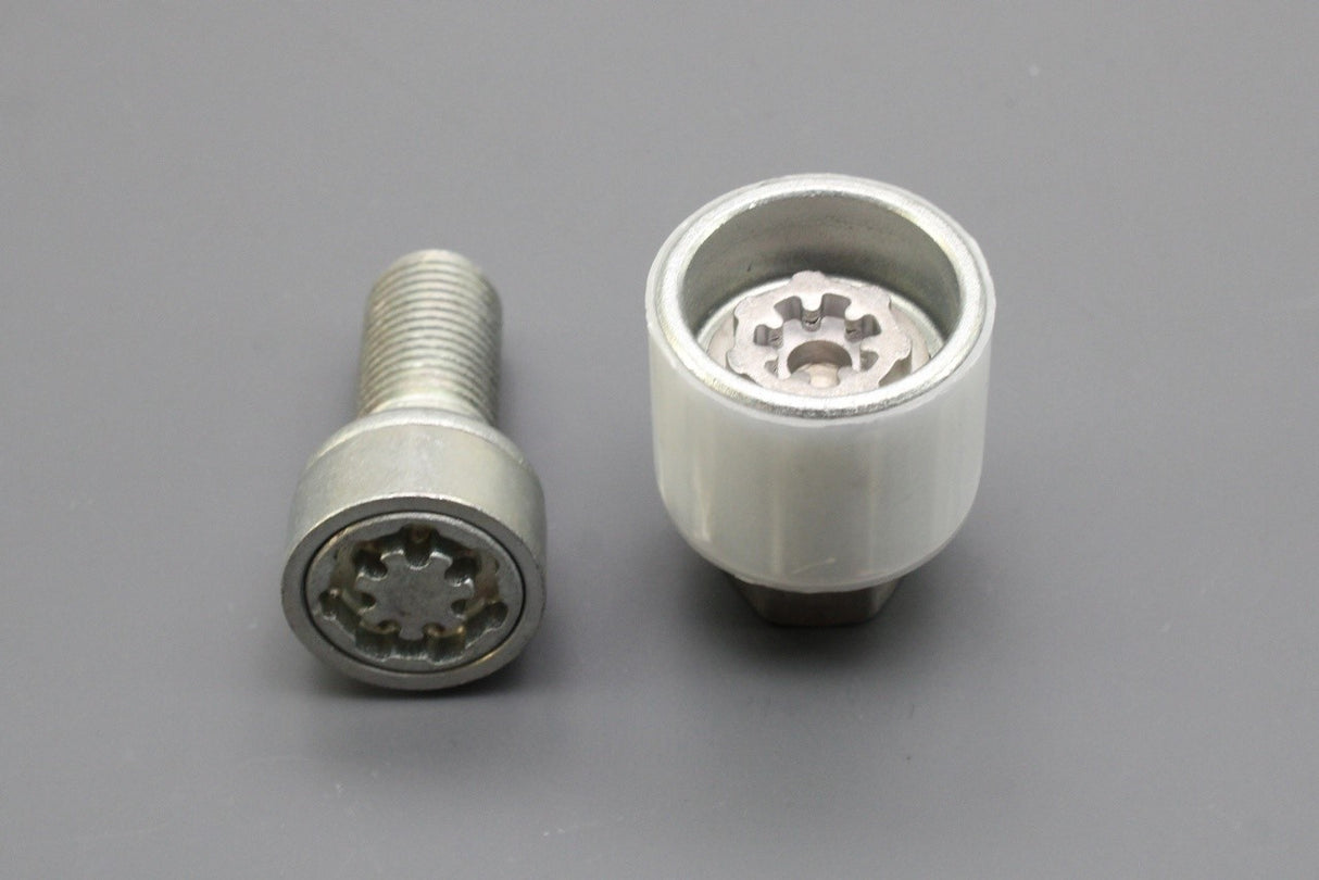 Skoda locking wheel nut with key (776) 5J0698139 776