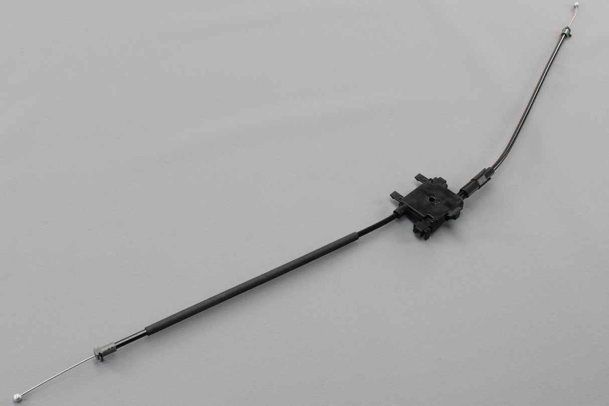 Audi TT TTS TTRS 8S 2015-on centre bonnet lock release cable 8S0823531C
