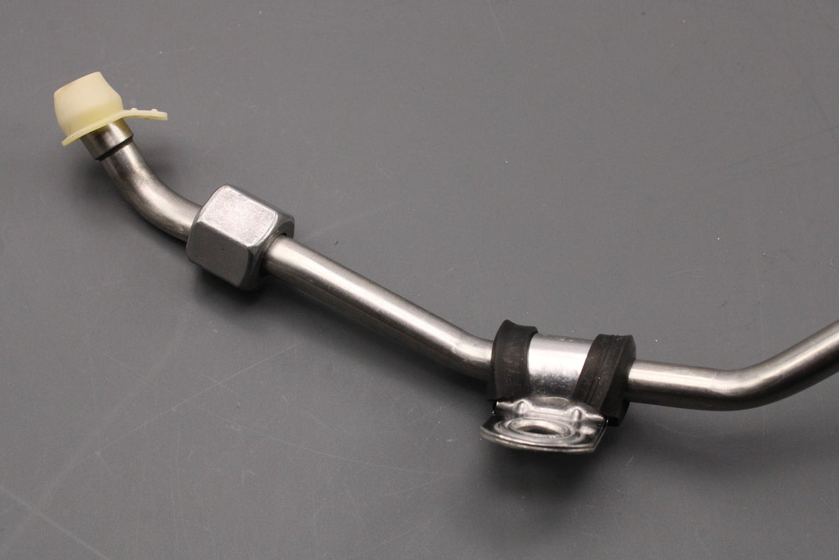 Land Rover Discovery Defender 3.0L 5.0L fuel cross over pipe LR088579