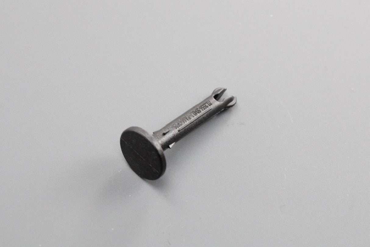VW Golf Audi S3 Skoda SEAT brake master cylinder securing clip 5Q0611778