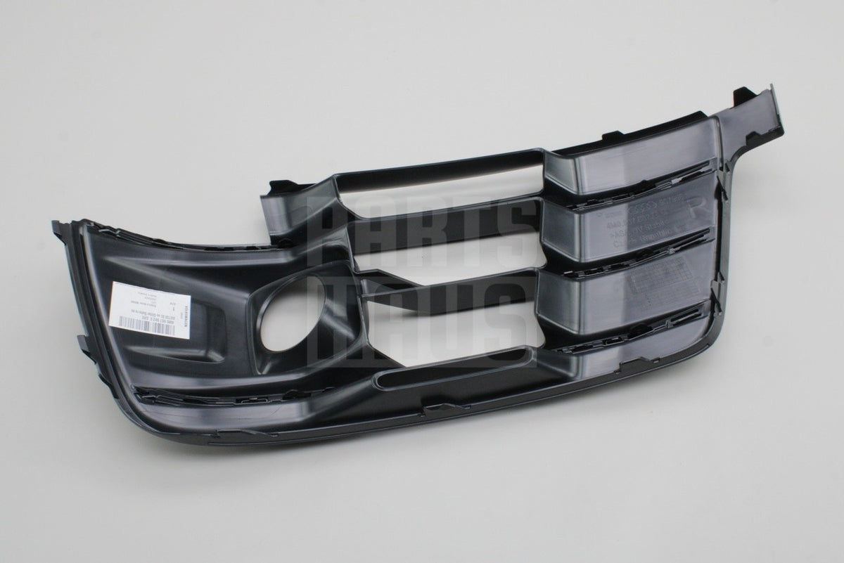 Audi Q7 2016-on front bumper fog light grille (right) 4M0807682E GXE
