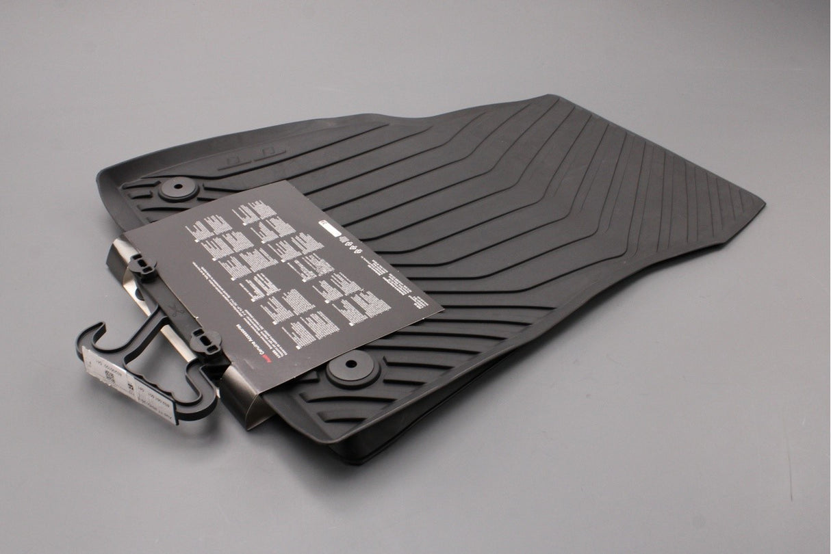 Audi TT TTS 2015-onwards front all weather floor mats set 8S2061501 041