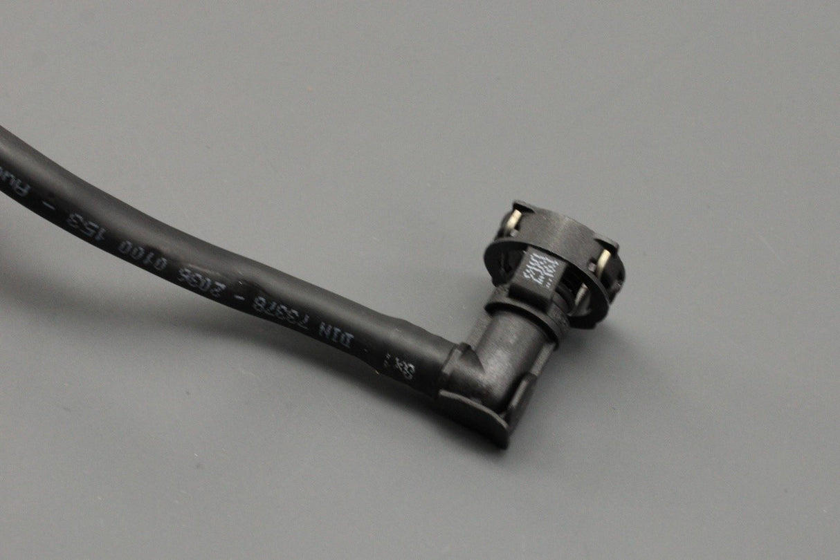 Audi A4 2008-16 A5 2008-11 2.7 3.0 TDI coolant hose 8K0121081F
