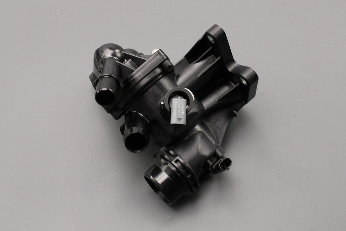 Land Rover Discovery Sport Range Rover Evoque 2.0 thermostat LR115274