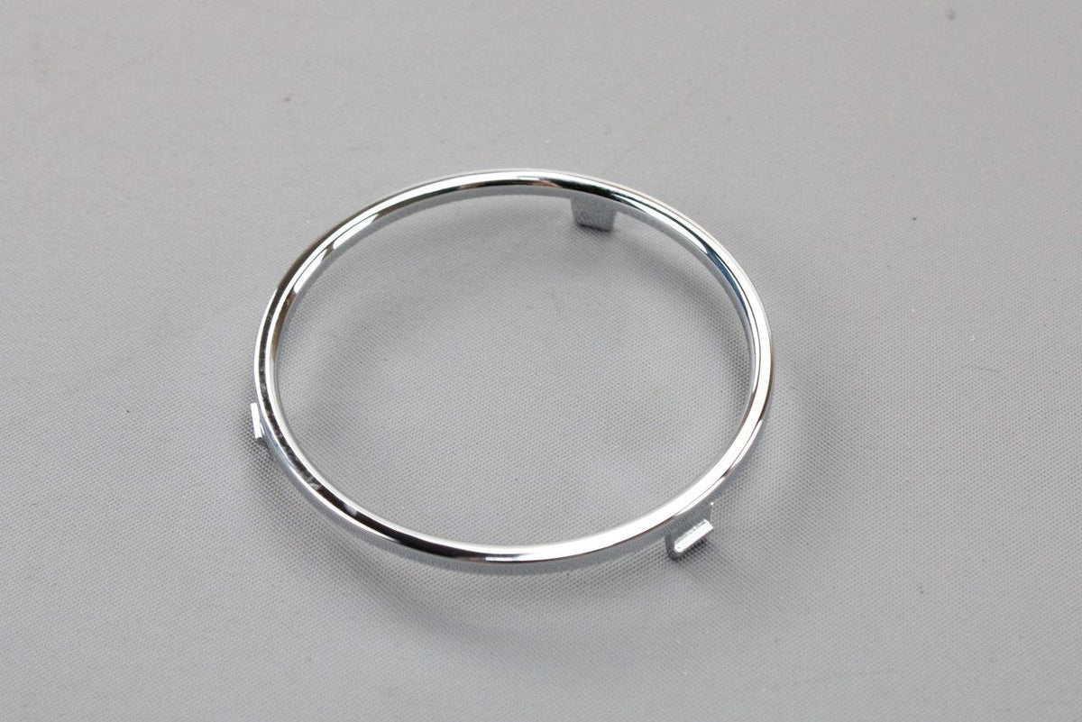 SEAT Ateca 2016-on centre console trim ring frame (chrome) 575863267 2ZZ, view 1