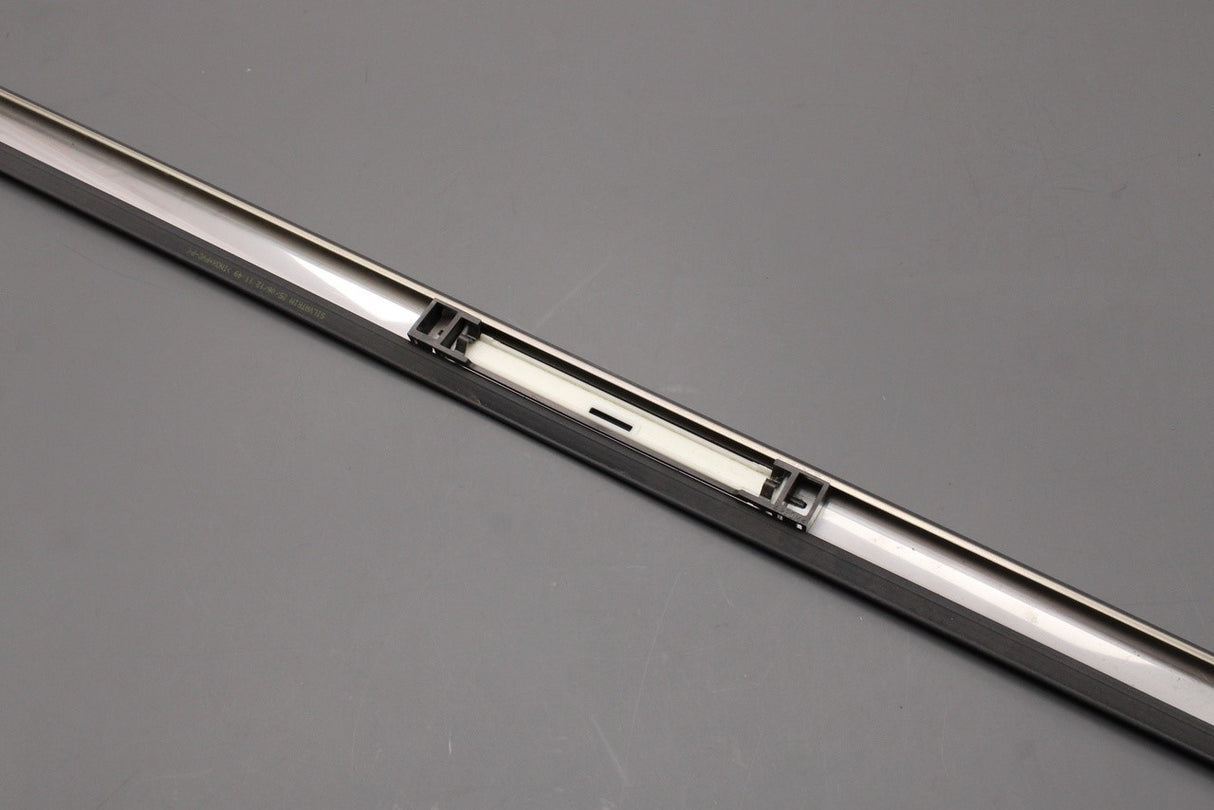 Range Rover 2002-12 roof weatherstrip in primer (right) DBC000022LML