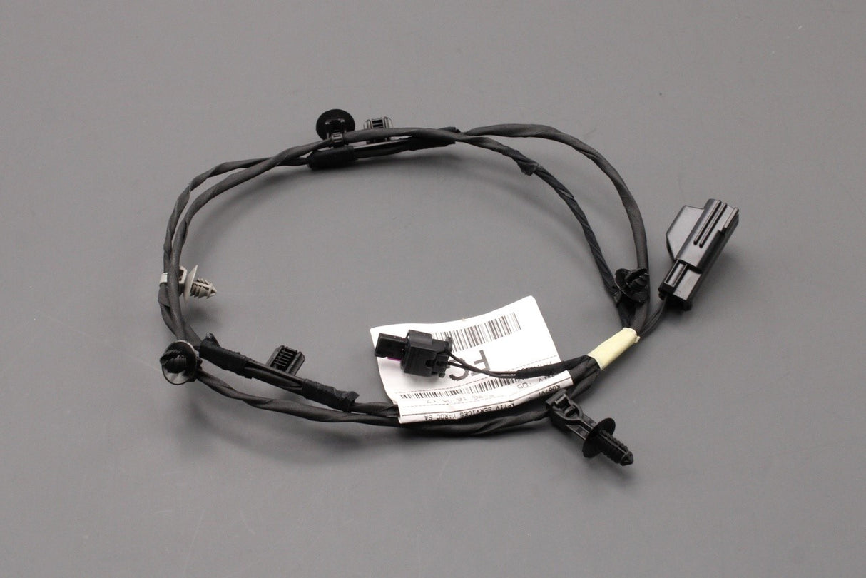 Land Rover Discovery L550 2015-on tow bar wiring link lead LR133659