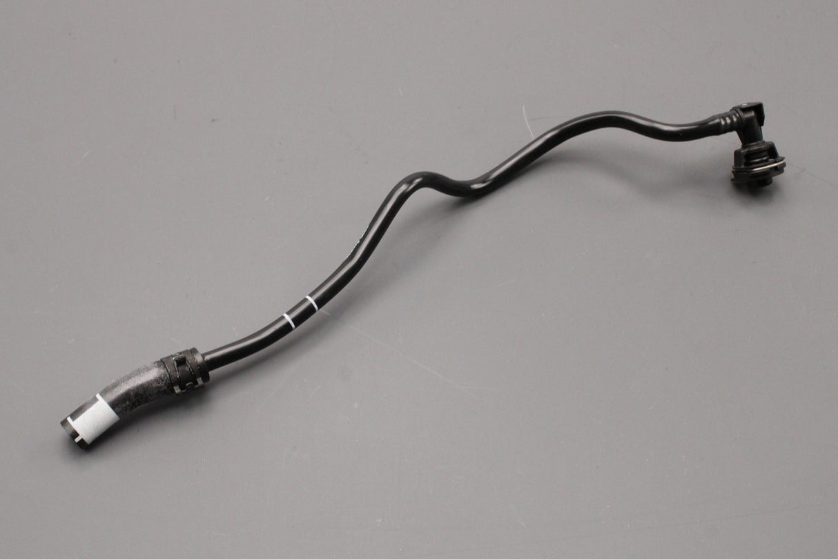 Audi Q5 2009-2012 3.0 TDI coolant reservoir breather hose (rear) 8R0121081AT