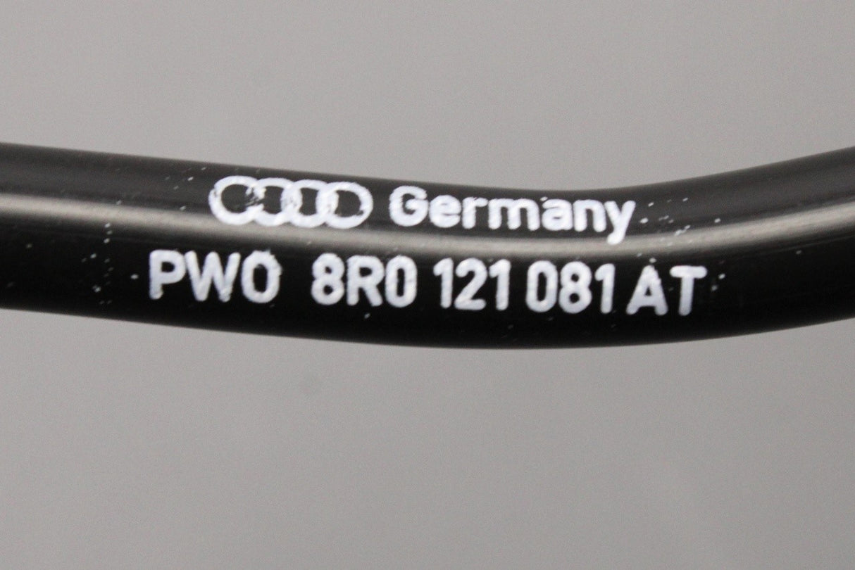 Audi Q5 2009-2012 3.0 TDI coolant reservoir breather hose (rear) 8R0121081AT
