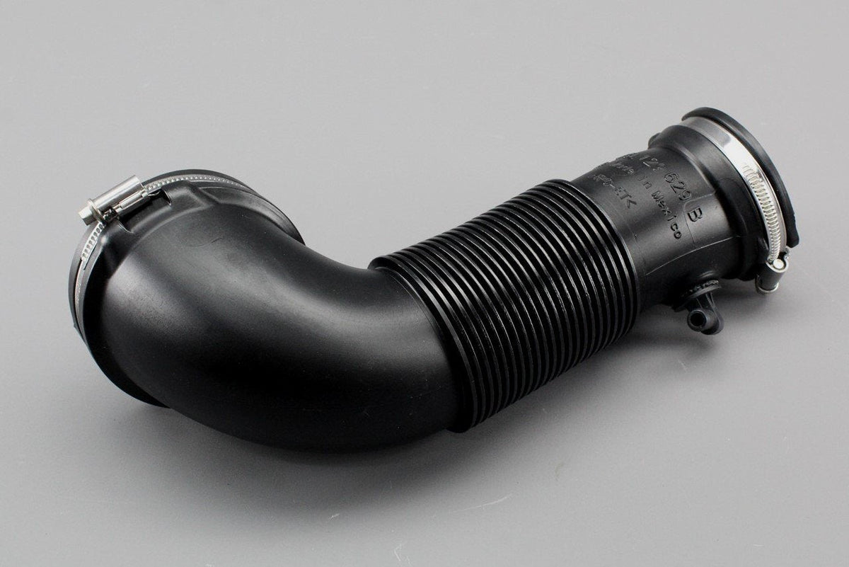 Audi Q5 2017-on 2.0 TFSI engine air intake hose 06L129629B, view 1