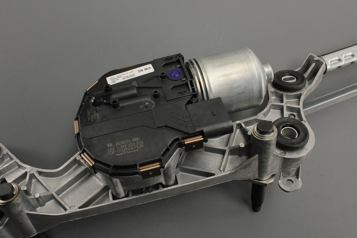 VW Touareg 2011-2018 wiper motor with linkage 7P0955024A