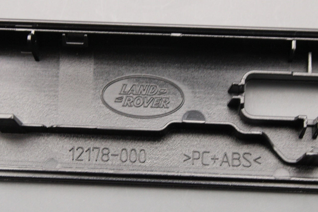 Land Rover Discovery 5 L462 2017-on centre console dash trim LR142511