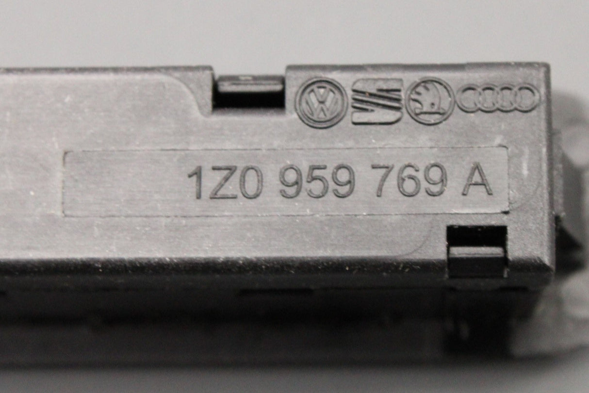 VW Passat Skoda Octavia SEAT 09-23 seat memory switch 1Z0959769A 9B9