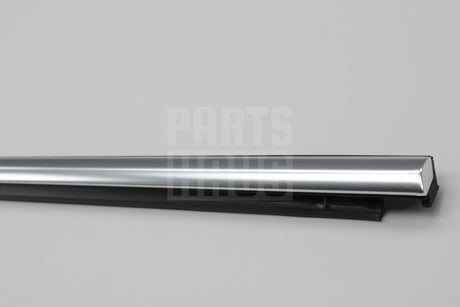 Skoda Enyaq Elroq rear window aperture seal (right) 5LG839476D 3Q7
