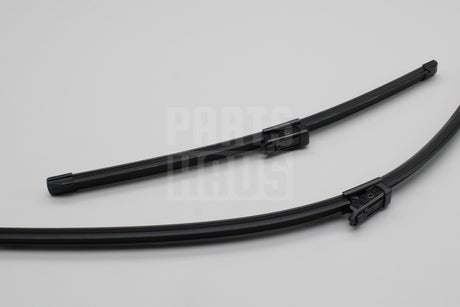VW Passat B9 Skoda Superb 2024-on RHD front wiper blades set 3J2998002