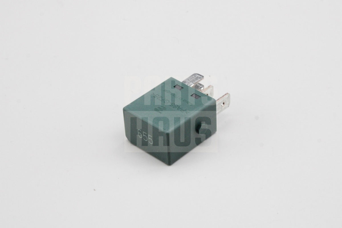 VW Caddy Crafter T-Roc Audi A1 Q2 Skoda wiper motor relay 8X0951253A