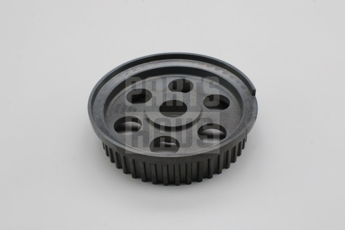VW Crafter 2006-2010 2.5 TDI camshaft timing belt pulley 076109111