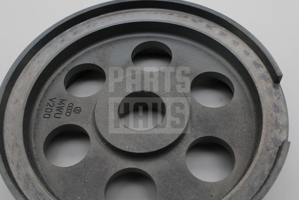 VW Crafter 2006-2010 2.5 TDI camshaft timing belt pulley 076109111