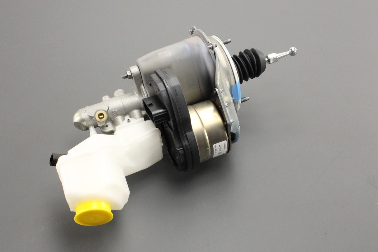 VW Passat B8 Arteon Skoda Superb 3V brake servo 3Q2614105AR