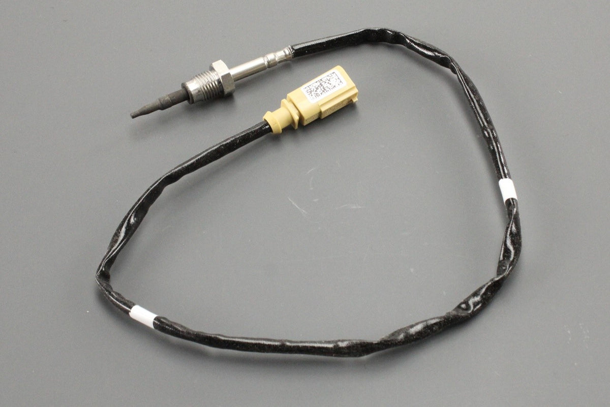 Audi Q7 SQ7 Q8 VW Touareg 4.0 TDI exhaust temperature sensor 4M0906088AR, view 1