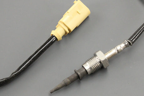 Audi Q7 SQ7 Q8 VW Touareg 4.0 TDI exhaust temperature sensor 4M0906088AR