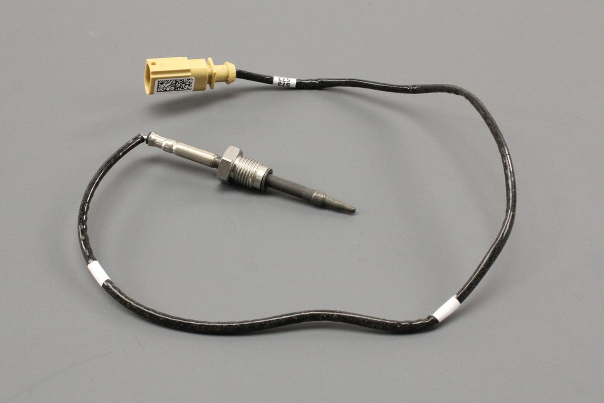 VW Audi Skoda SEAT exhaust gas temperature sender (TDI) 05L906088AK, view 1