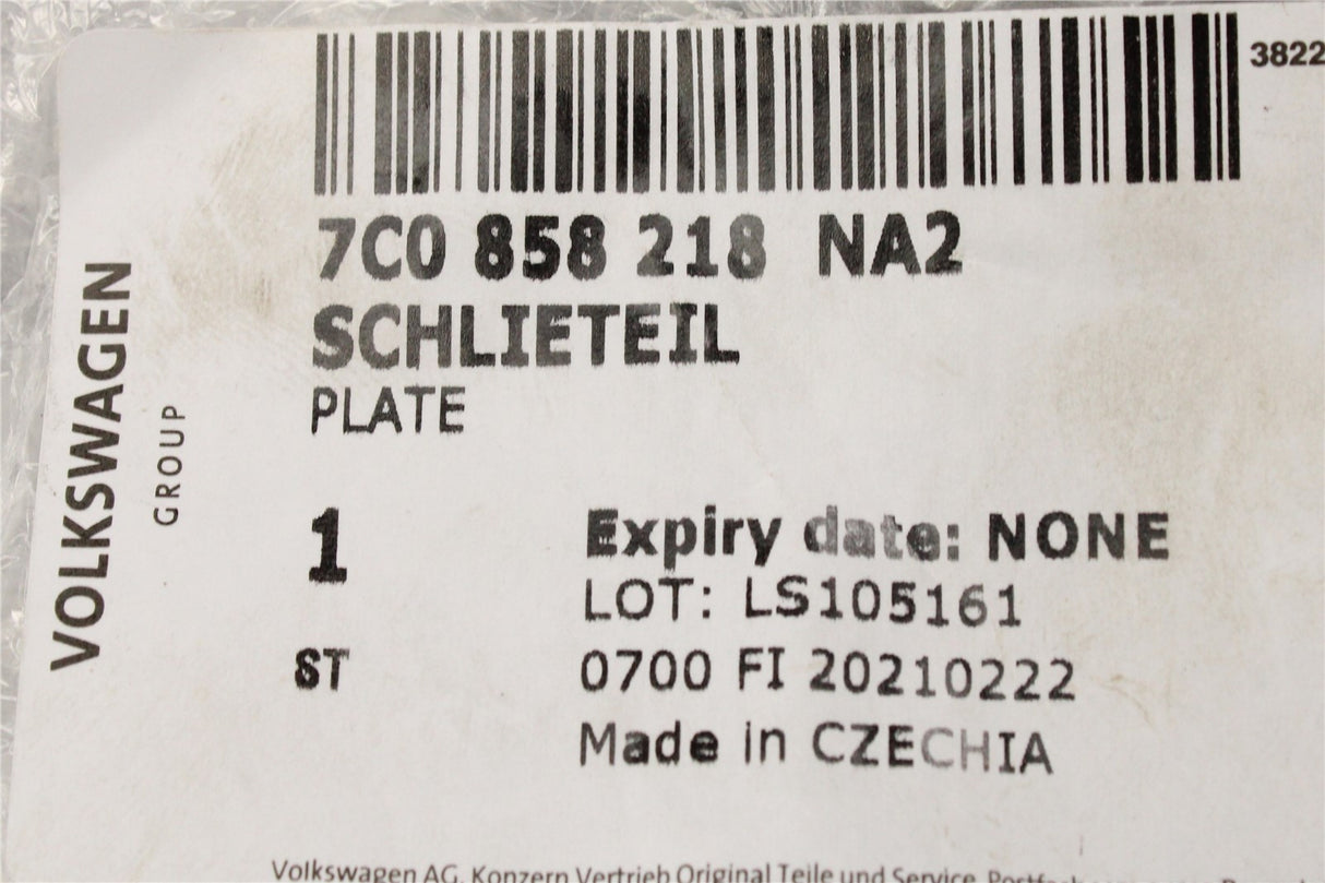 VW Crafter 2017-on dashboard end trim piece (right) 7C0858218 NA2