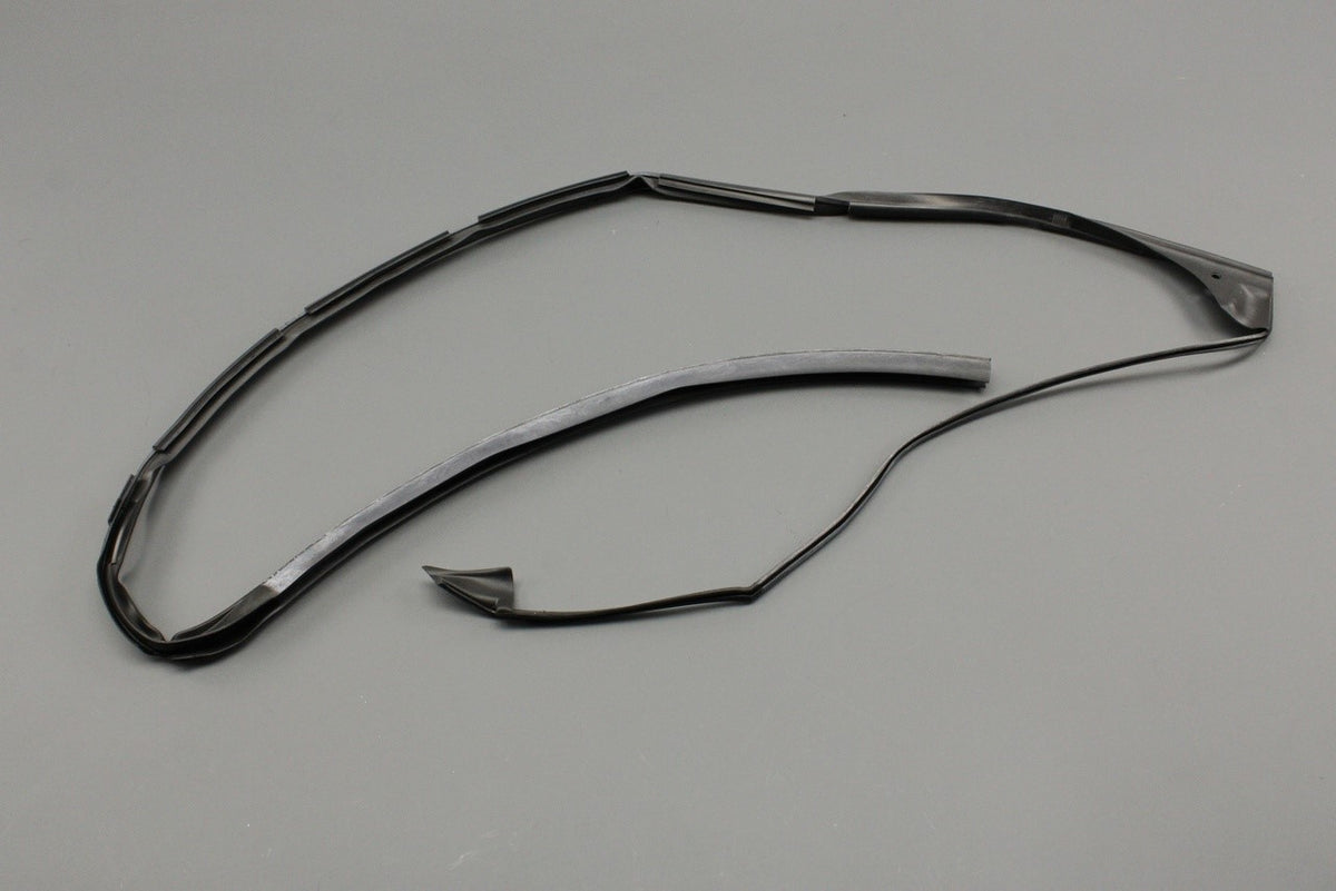 Bentley Continental GT GTC outer door seal (right) 3W8837434S, view 1