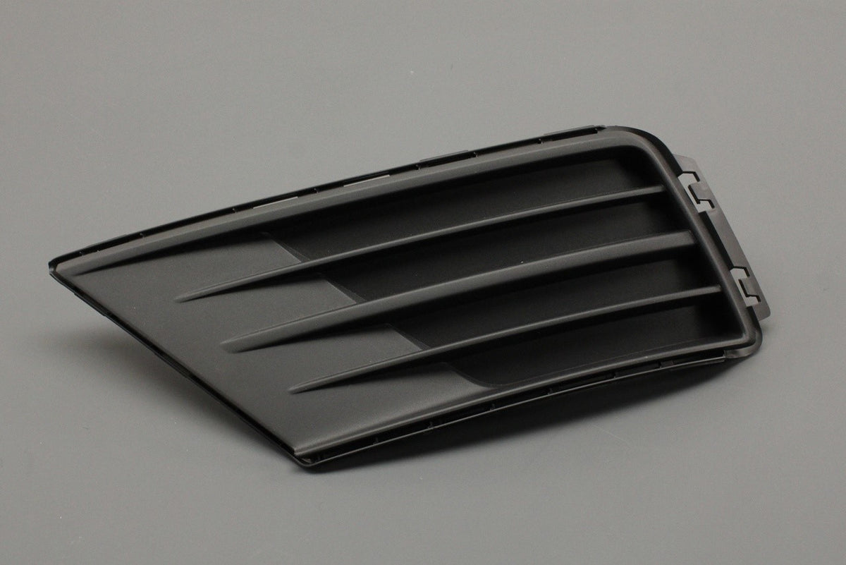 VW Caddy 2011-2020 front fog light grille (left) 2K5853665E 9B9, view 1