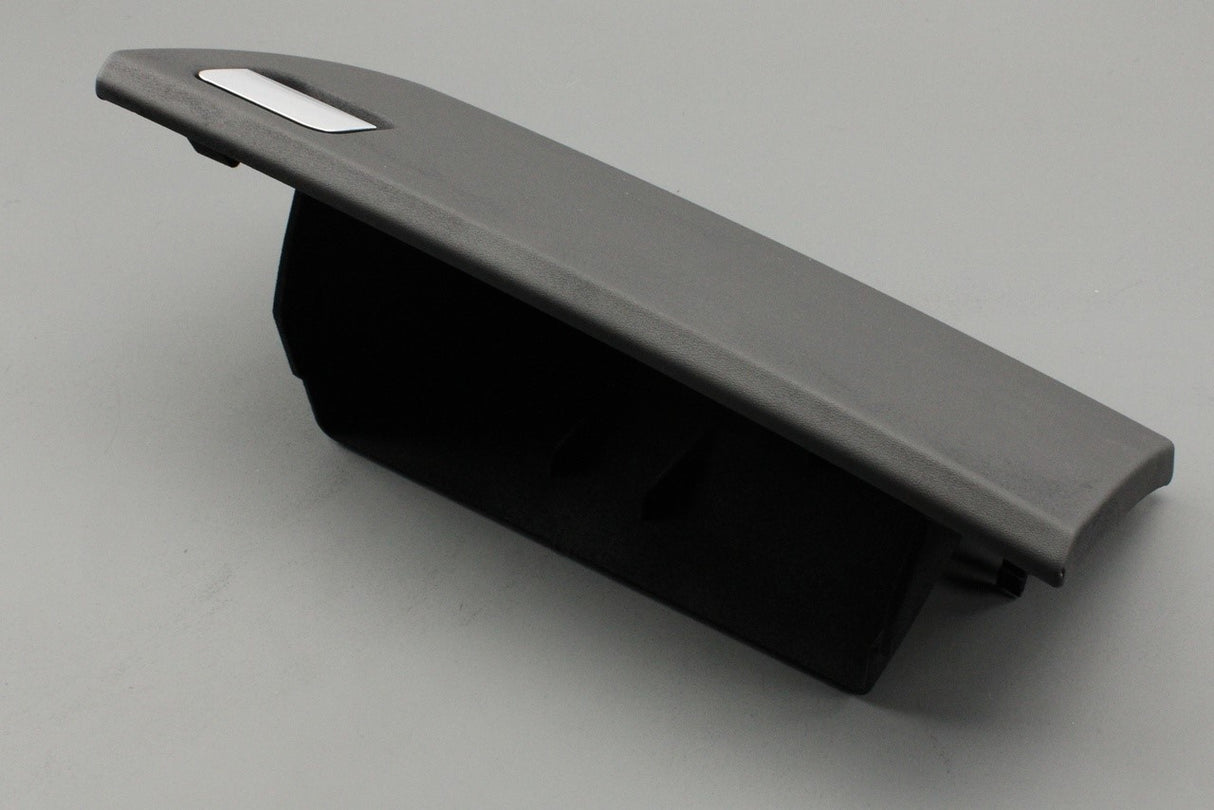Land Rover Discovery 4 2010-16 glovebox compartment LR013455
