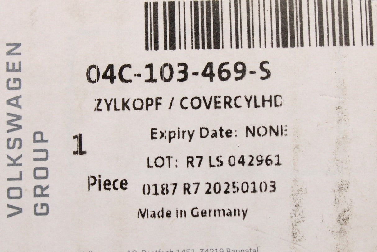 VW Polo SEAT Ibiza 1.0 MPI cylinder head cover with camshafts 04C103469S